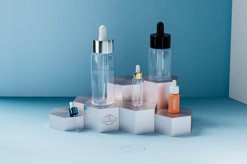 Flacons compte-gouttes avec pipette en verre clair